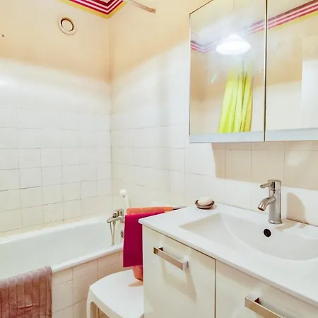 Apartment 3-star With Parking And Terrace Antibes