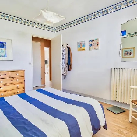 Apartment 3-star With Parking And Terrace Antibes